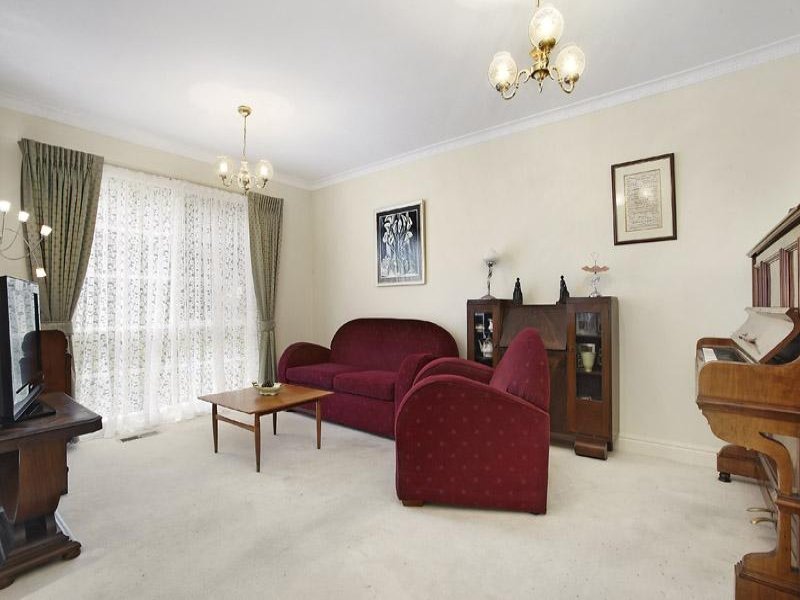 2/374 Belmore Road, Mont Albert North image 2
