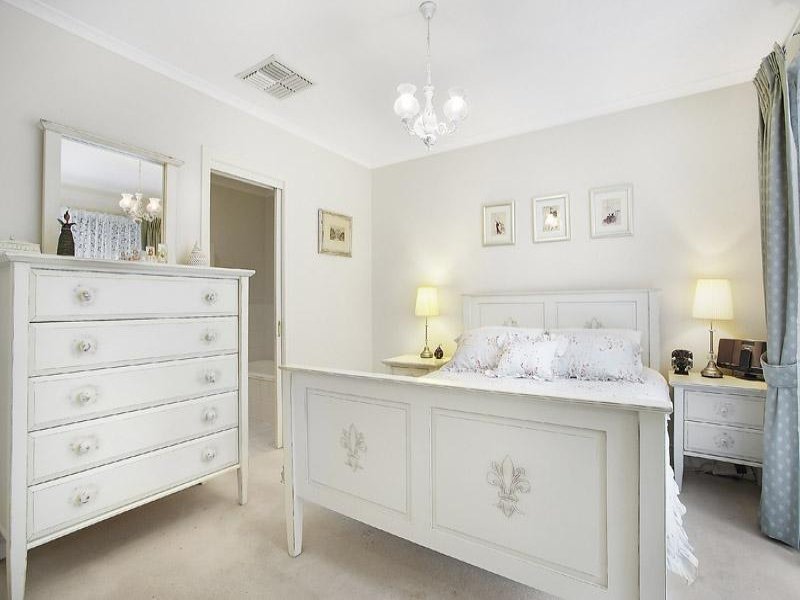 2/374 Belmore Road, Mont Albert North image 6