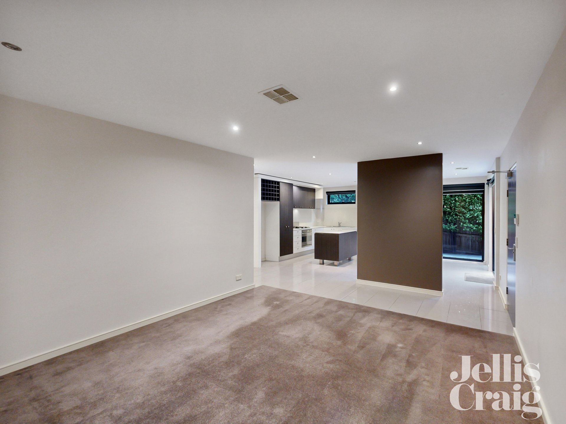 2/374 Riversdale Road, Hawthorn East image 2
