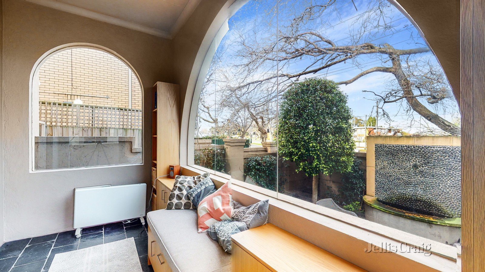 2/377 Dandenong Road, Armadale image 1