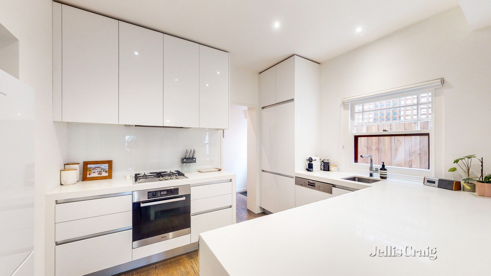 2/377 Dandenong Road, Armadale image 5