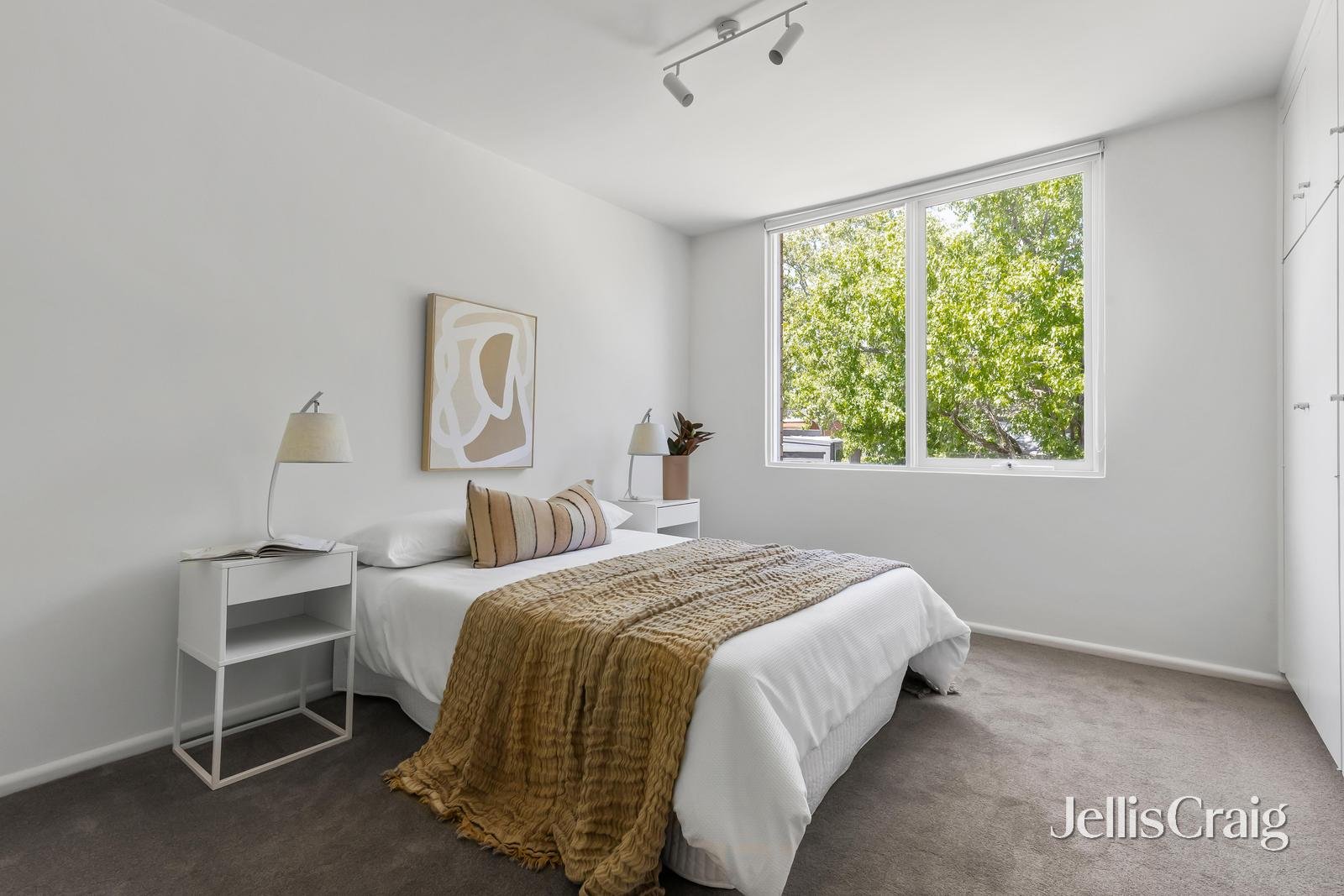 2/379 Dandenong Road, Armadale image 6