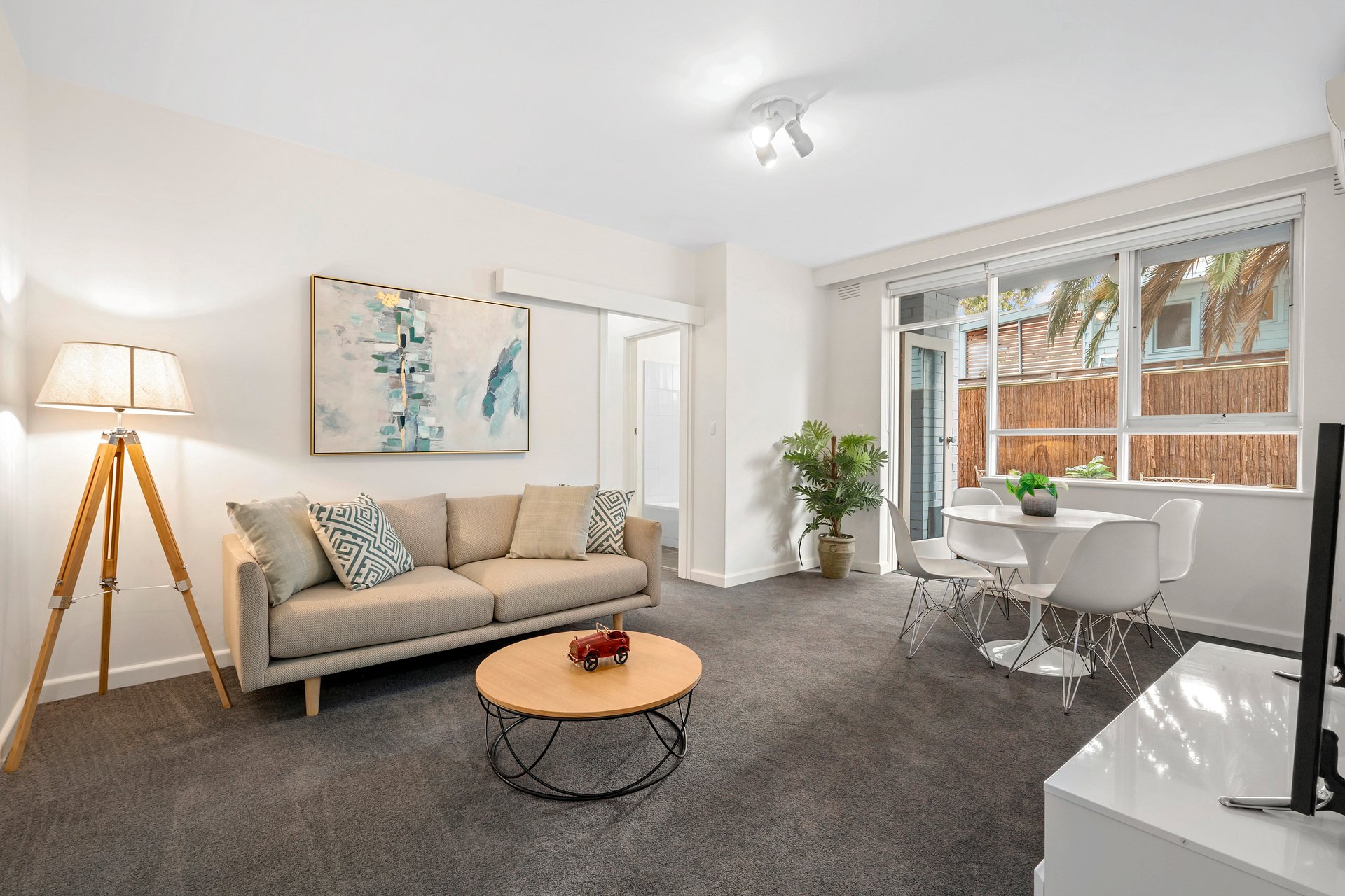 Property Gallery Thumbnail 2