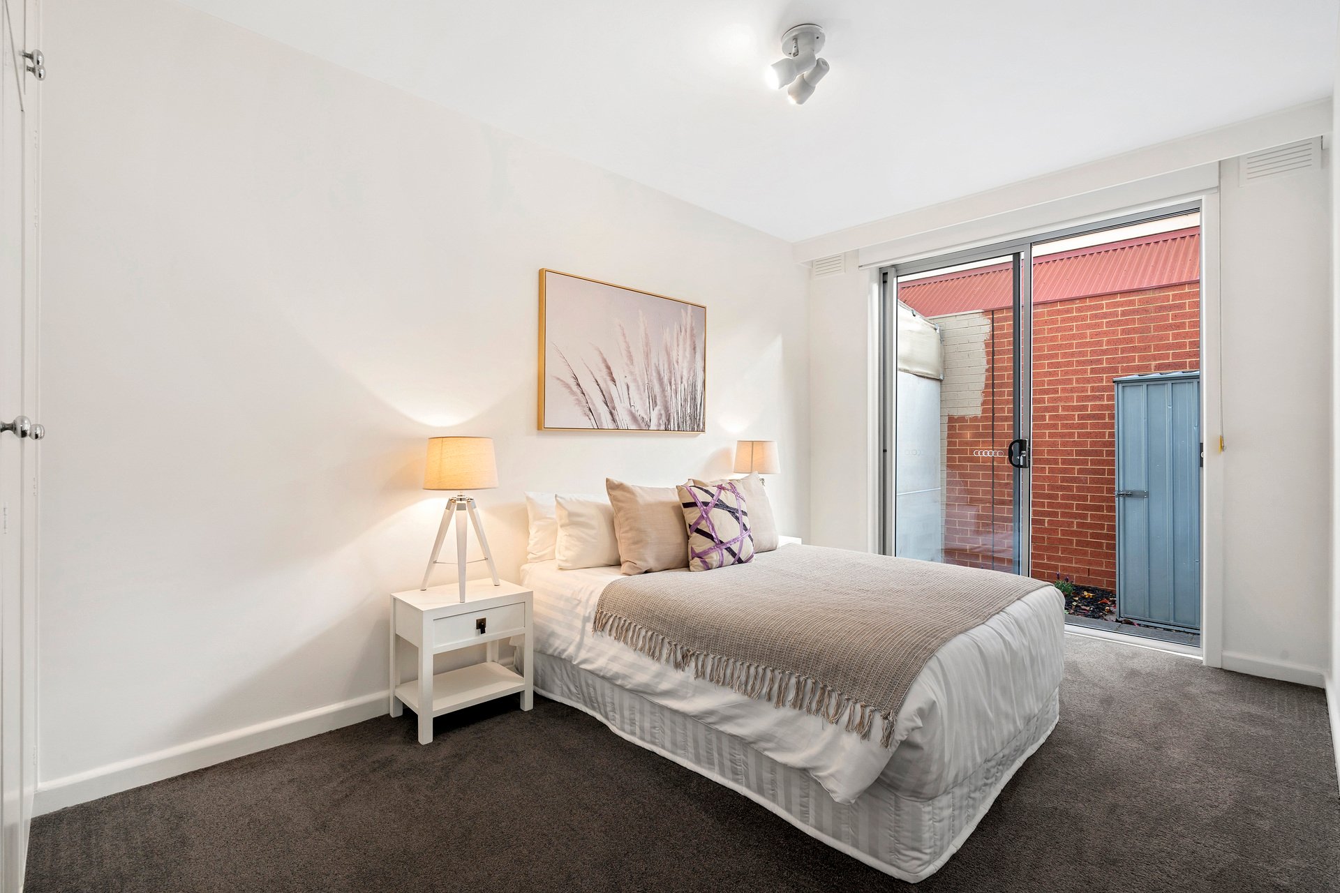 Property Gallery Thumbnail 6