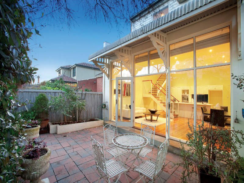 238 Danks Street, Albert Park image 10