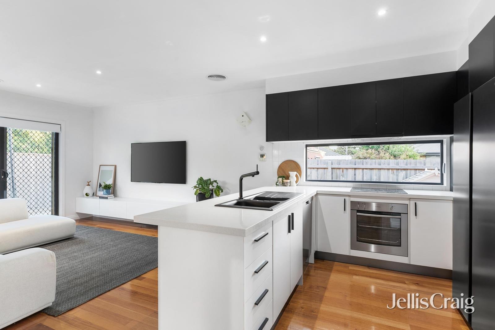 2/38 High Street, Nunawading image 4