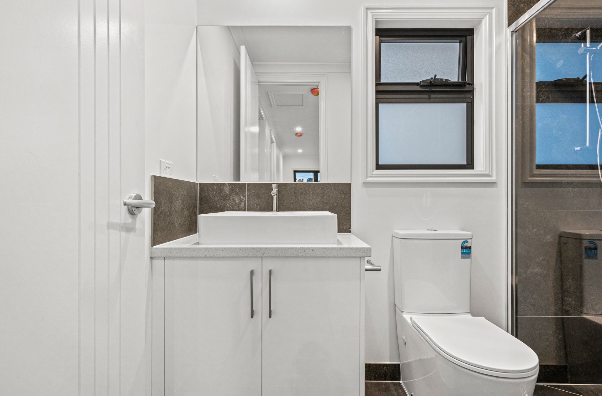 2/38 Jackson Street, Croydon image 9
