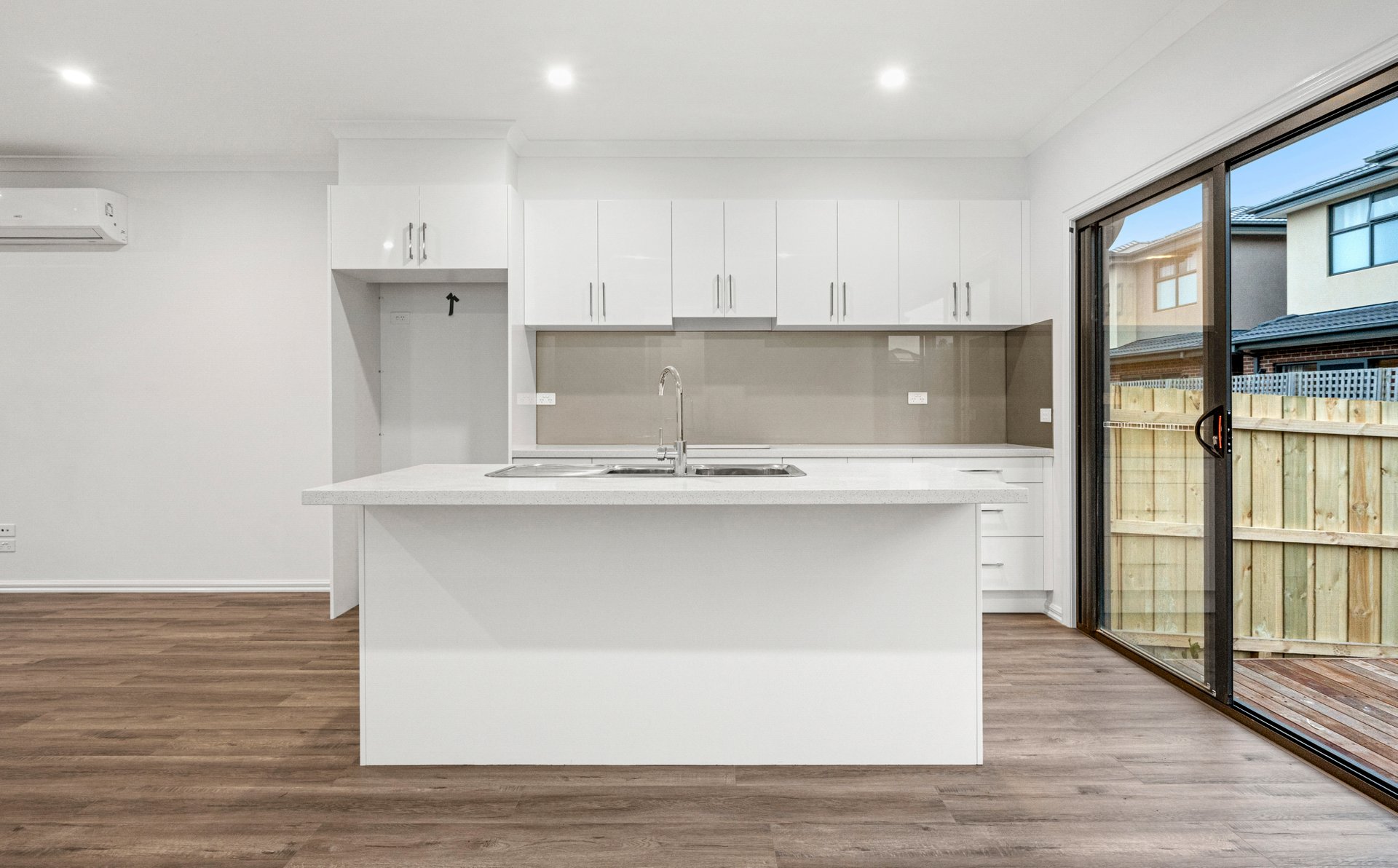 2/38 Jackson Street, Croydon image 4