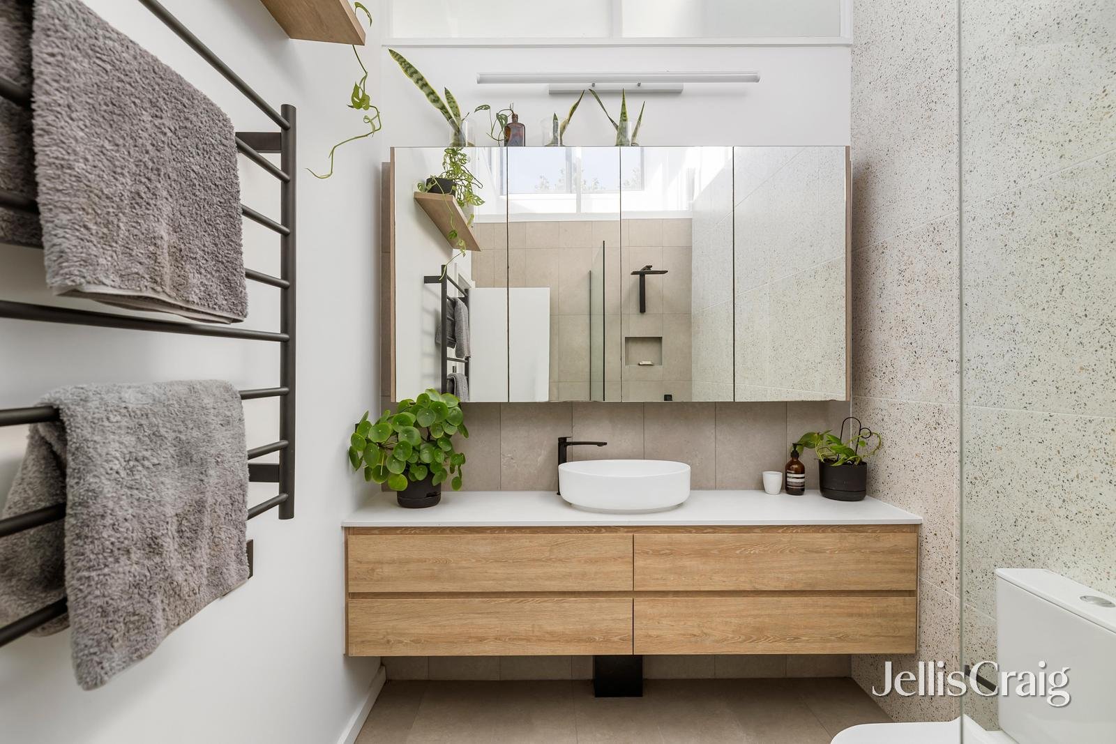 238 Langridge Street, Abbotsford image 7