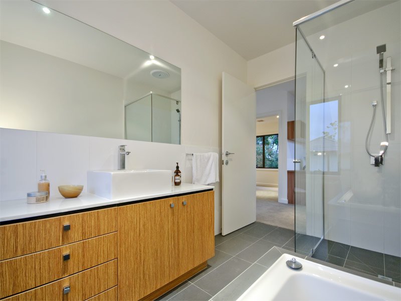2/38 Peter Street, Box Hill North image 3
