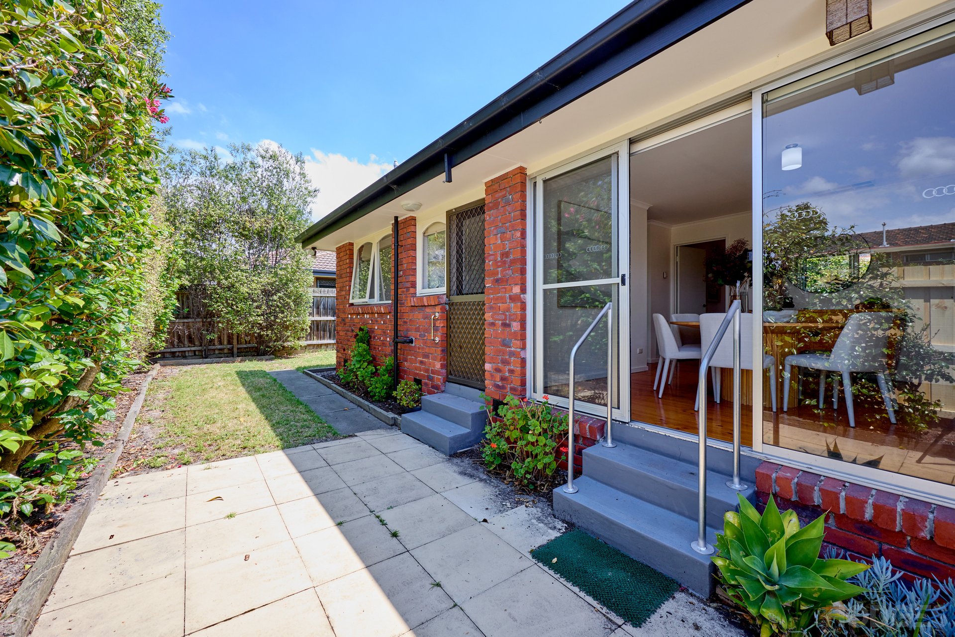 2 / 38 Riviera Street Mentone