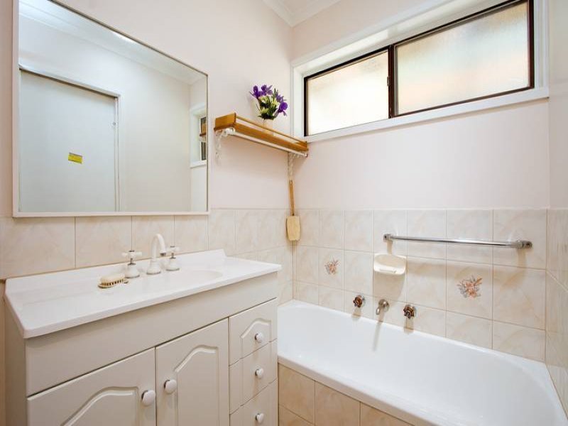 2/38 Stoda Street, Heathmont image 3