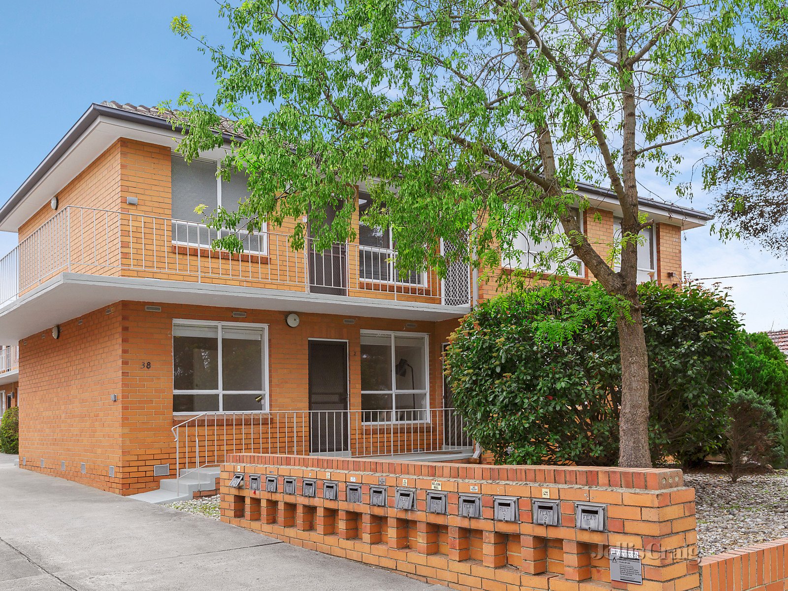 2/38 Woornack Road, Carnegie image 2