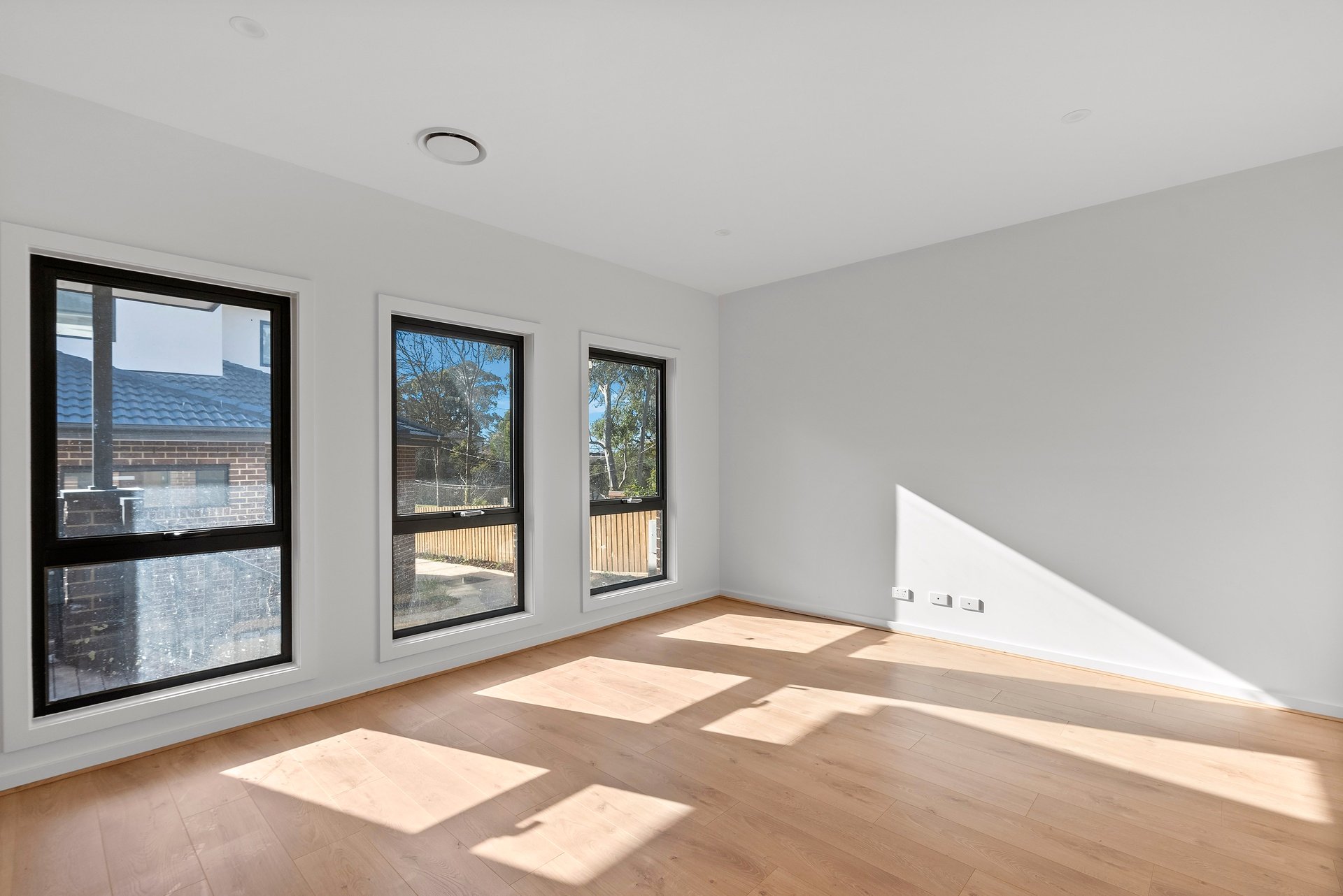 2/389 Canterbury Road, Heathmont image 4