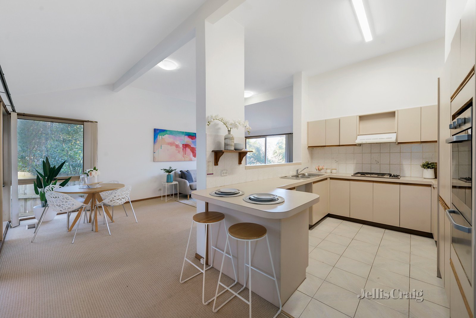 2/389 High Street Road, Mount Waverley image 3