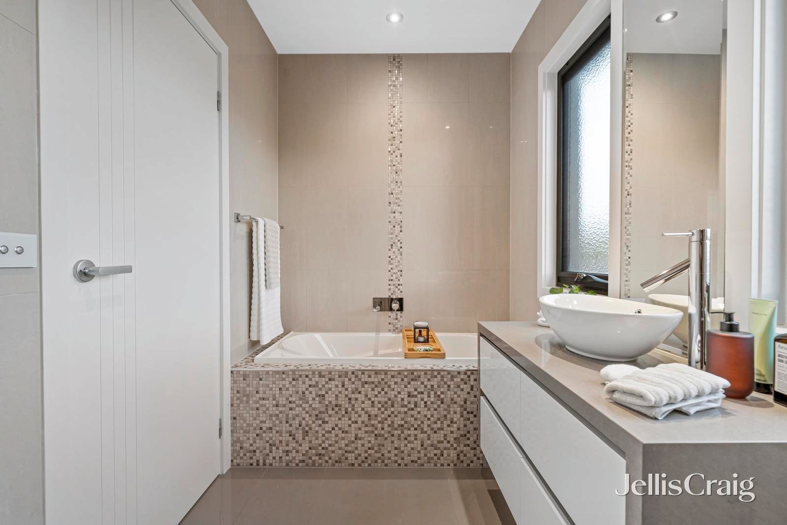 2/39 Faulkner Street, Forest Hill image 11