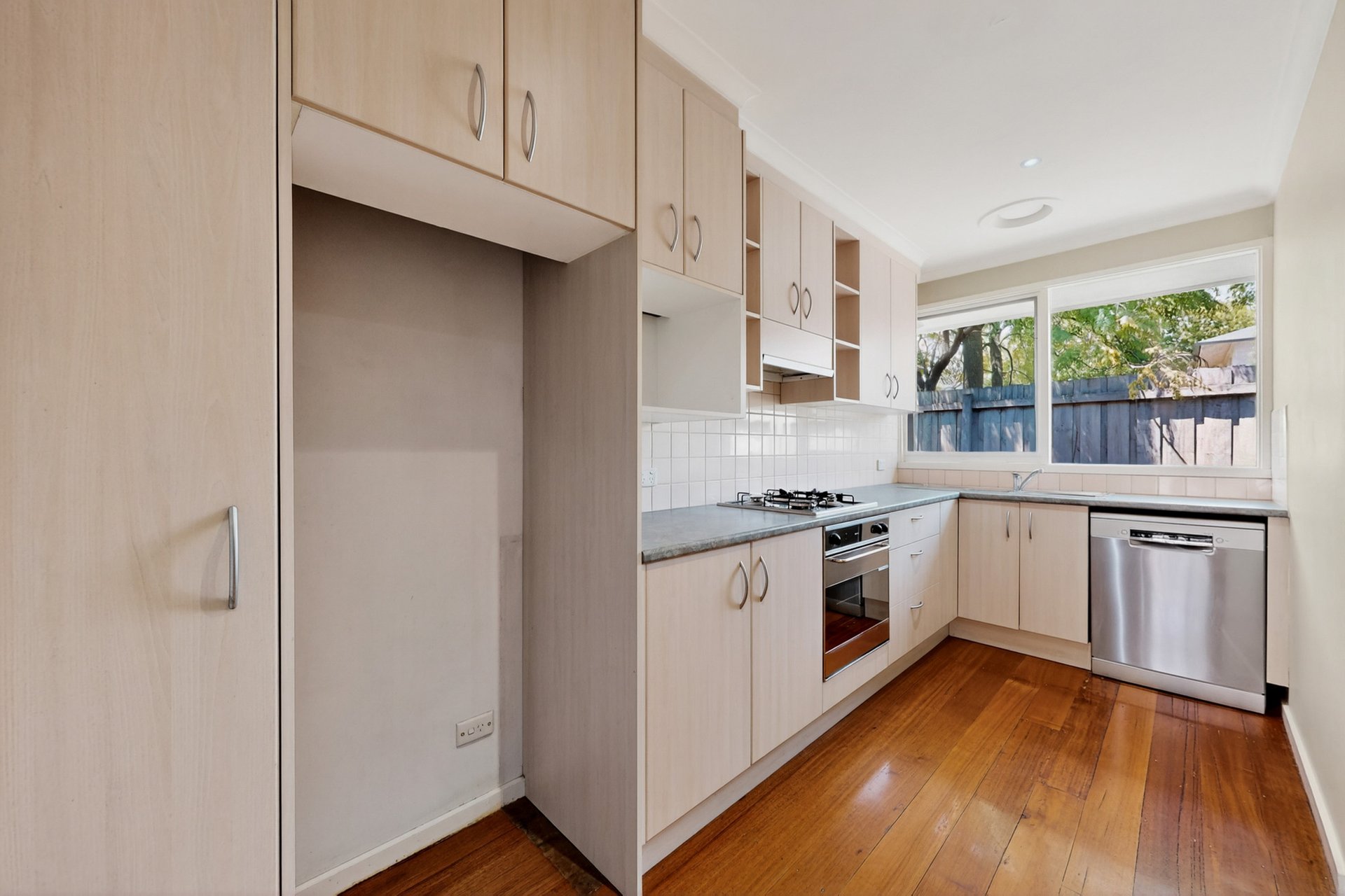 2/39 Flinders Street, Mentone image 9
