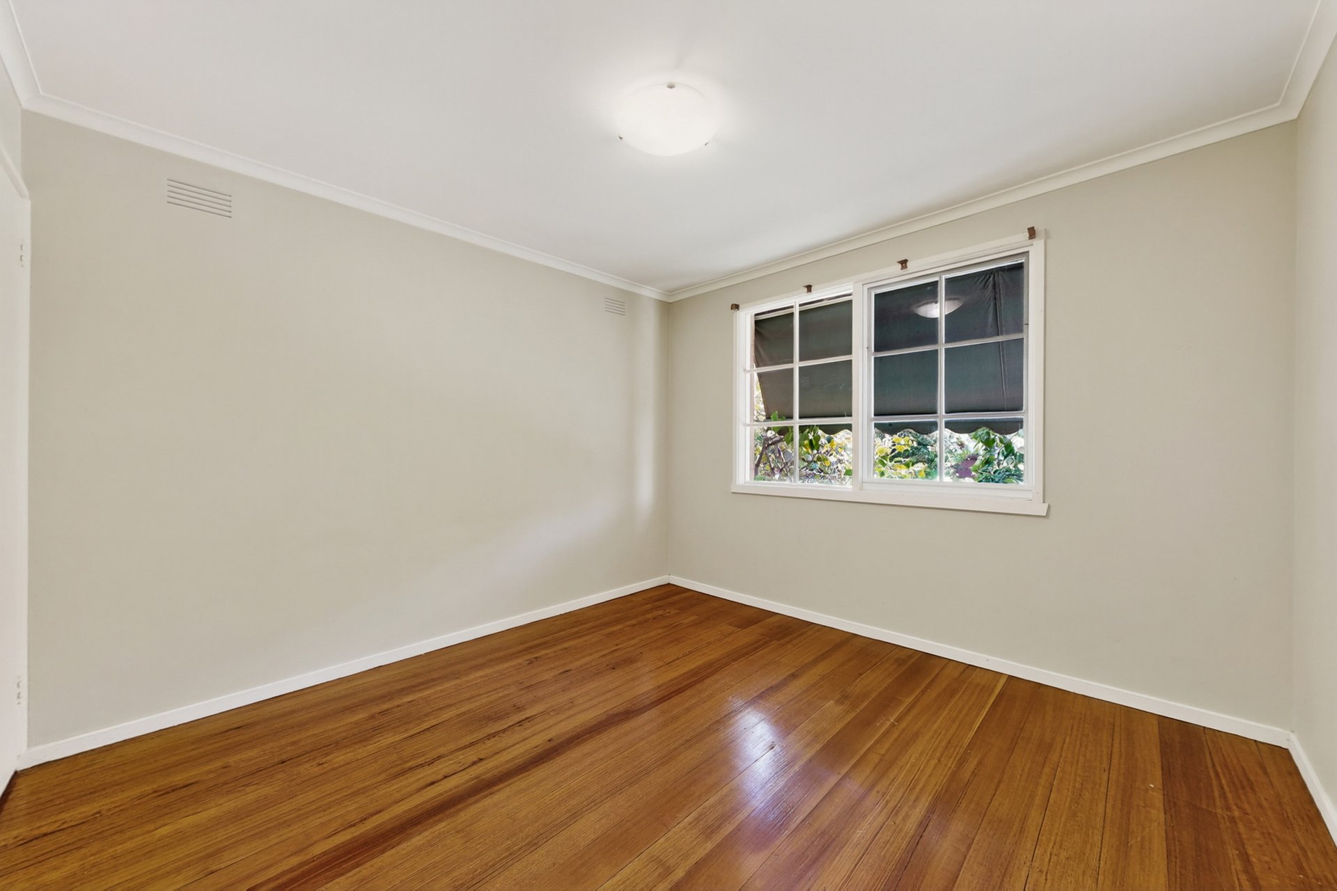 2/39 Flinders Street, Mentone image 6