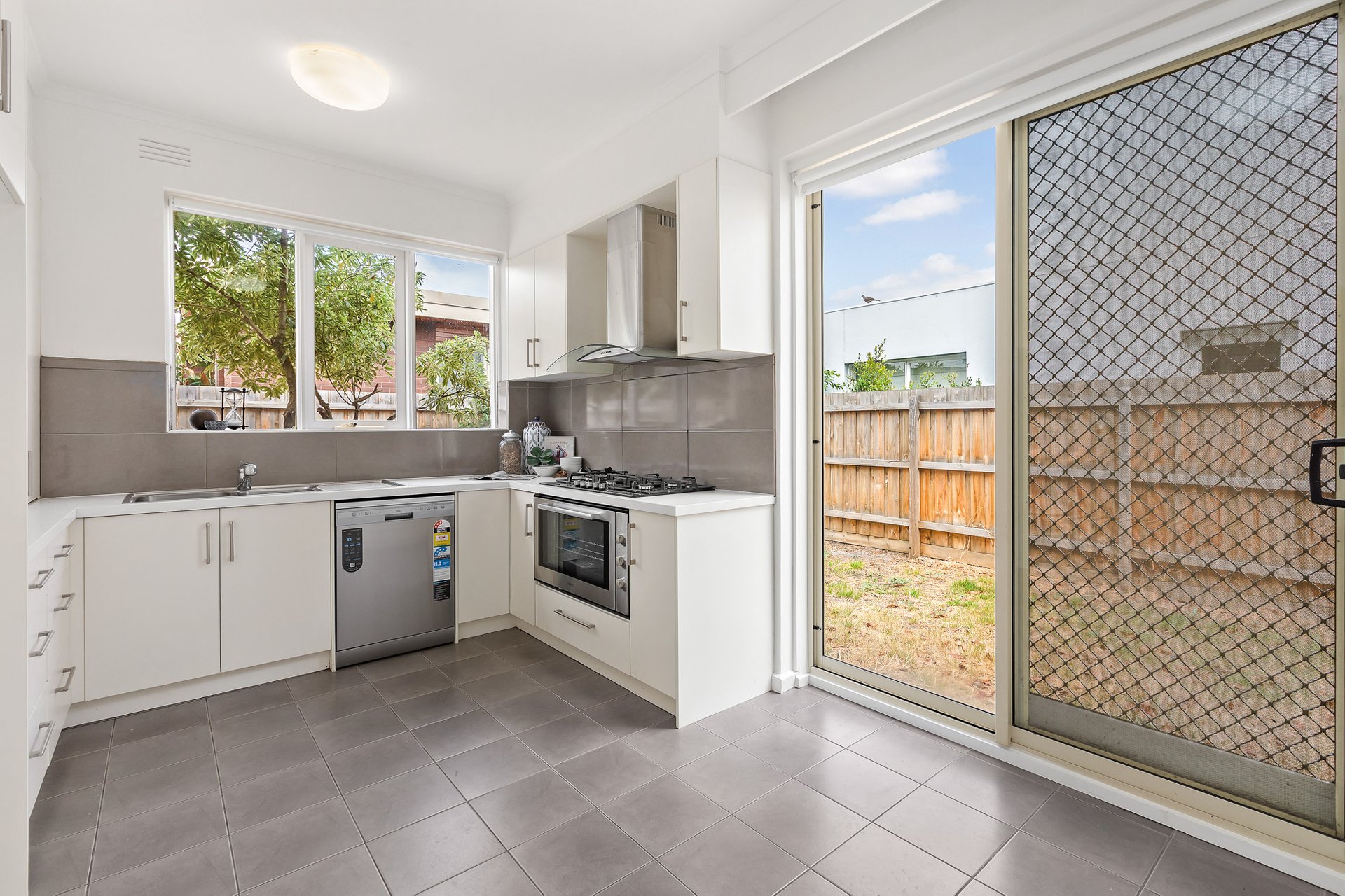 2/39 Kooyong Road, Caulfield&nbsp;North image 3