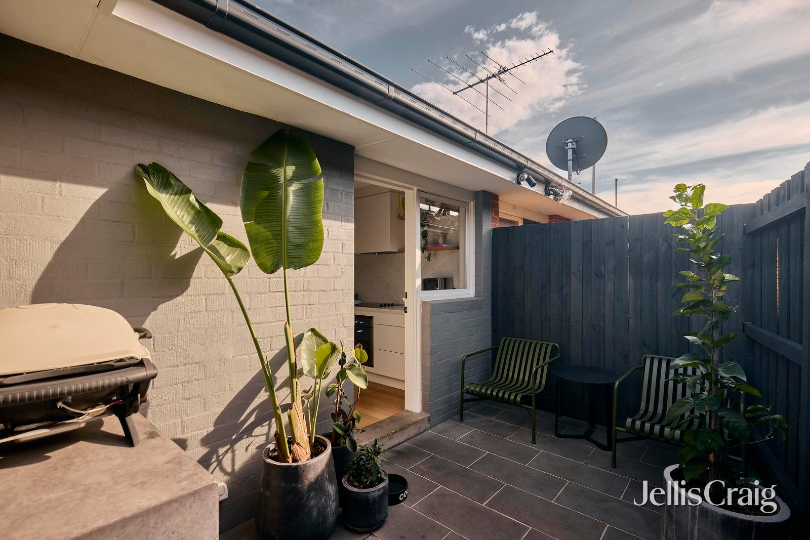 2/39 Martin Street, Thornbury image 19