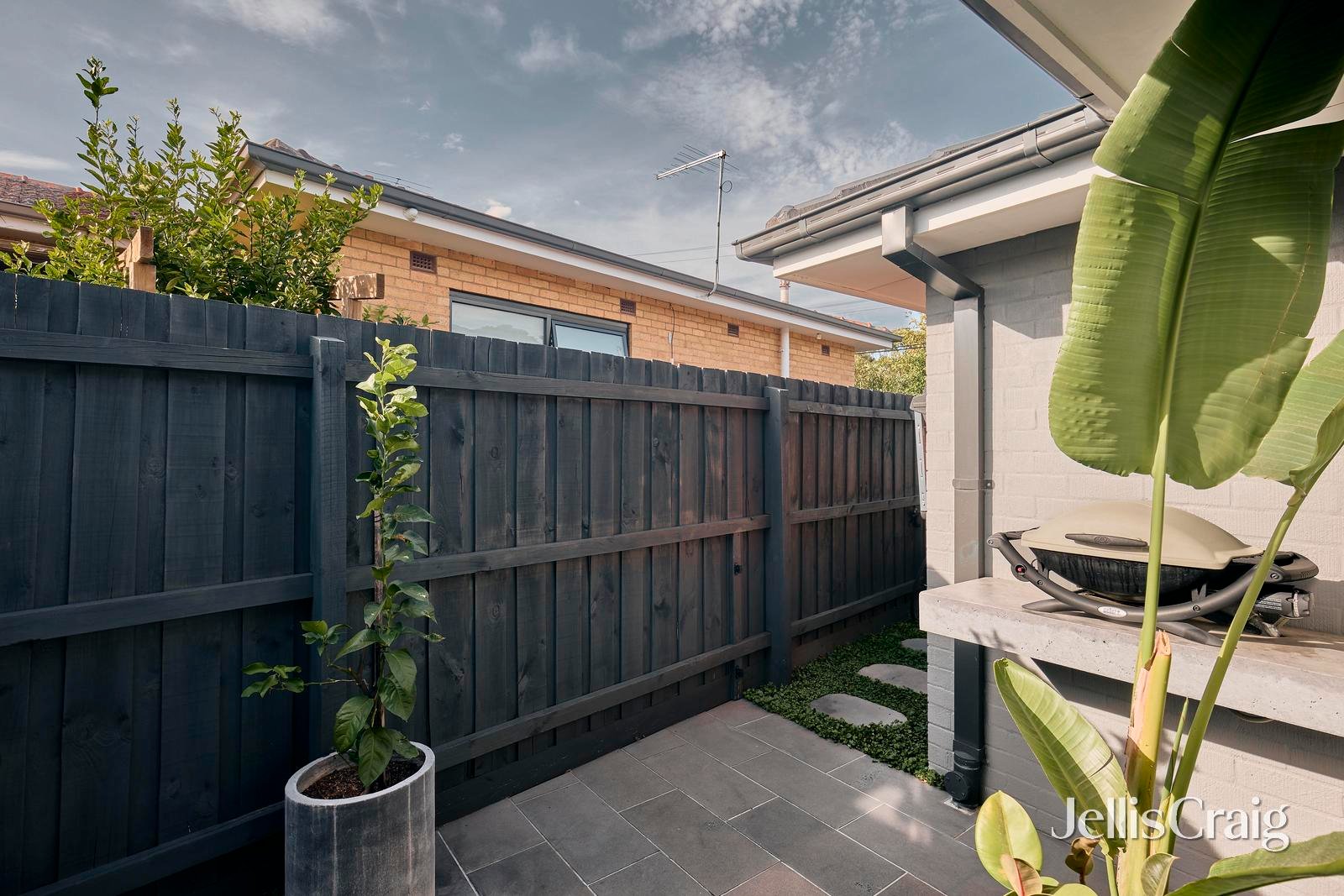 2/39 Martin Street, Thornbury image 20