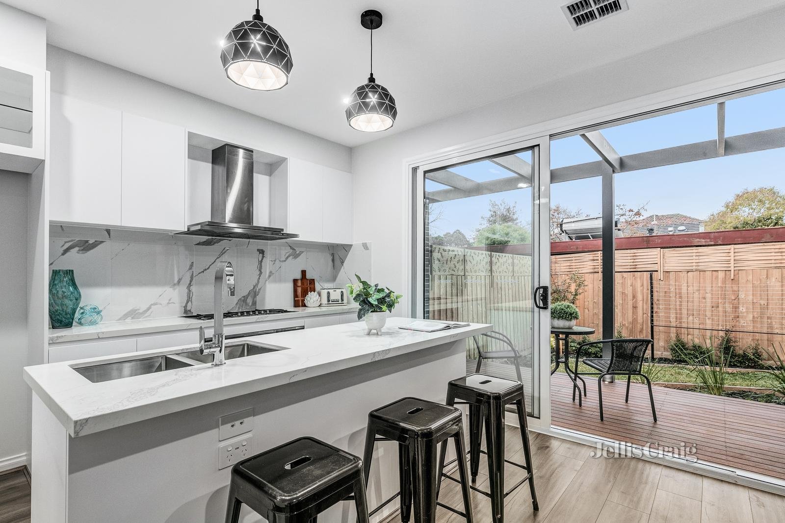 2/39 Nicholson Street, Nunawading image 3