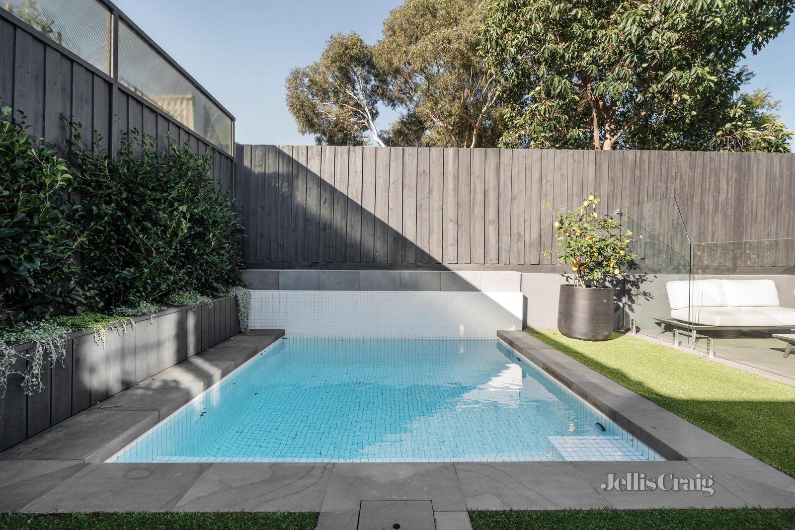 2/39 Oxley Road, Hawthorn image 8