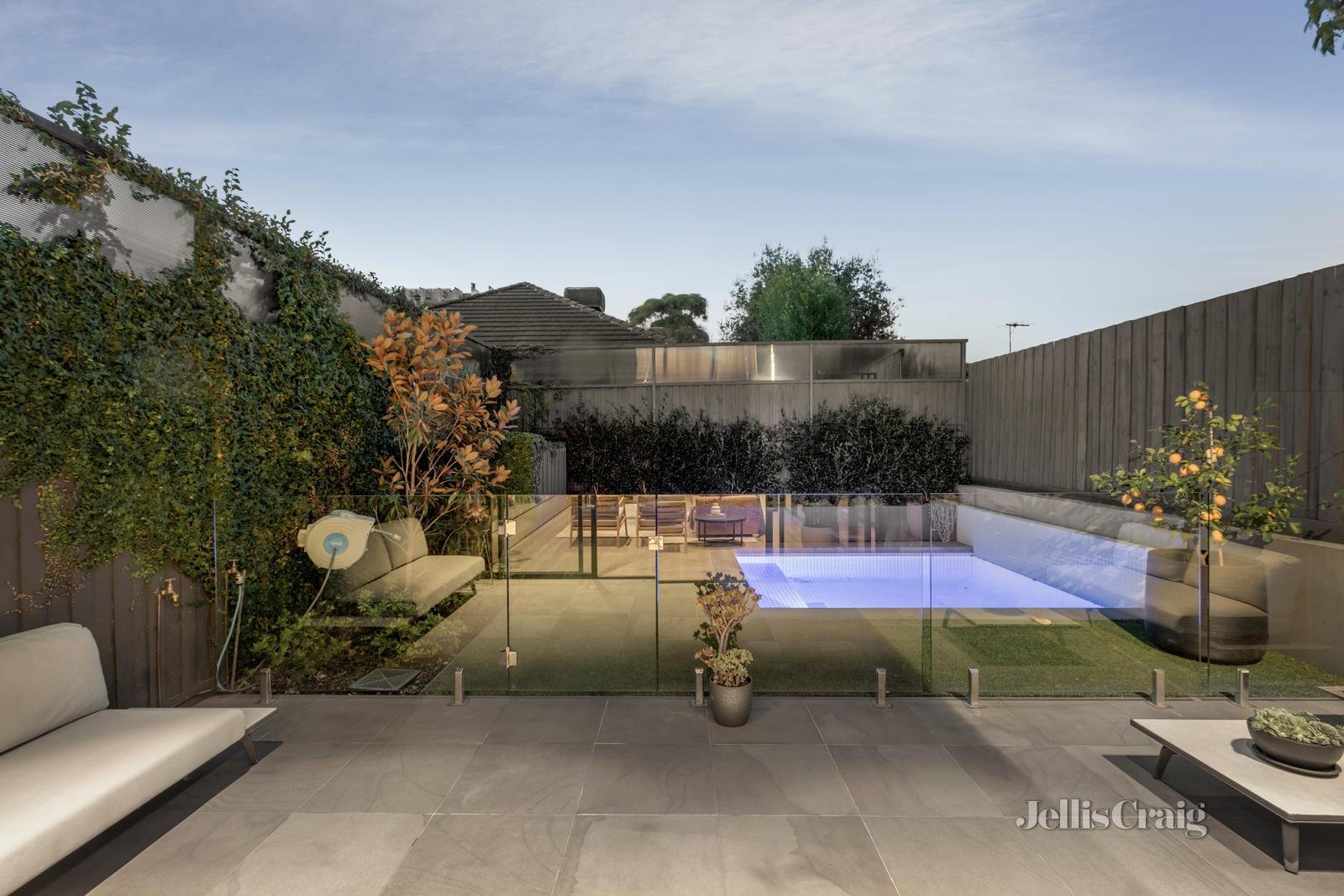 2/39 Oxley Road, Hawthorn image 10