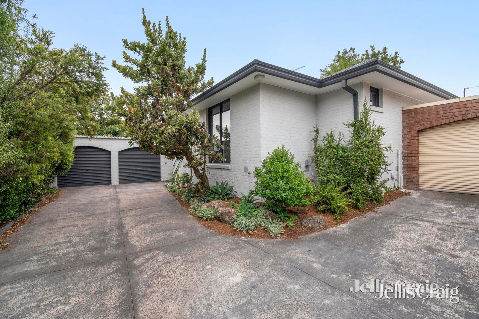 2/39 Pine Street, Surrey Hills image 10