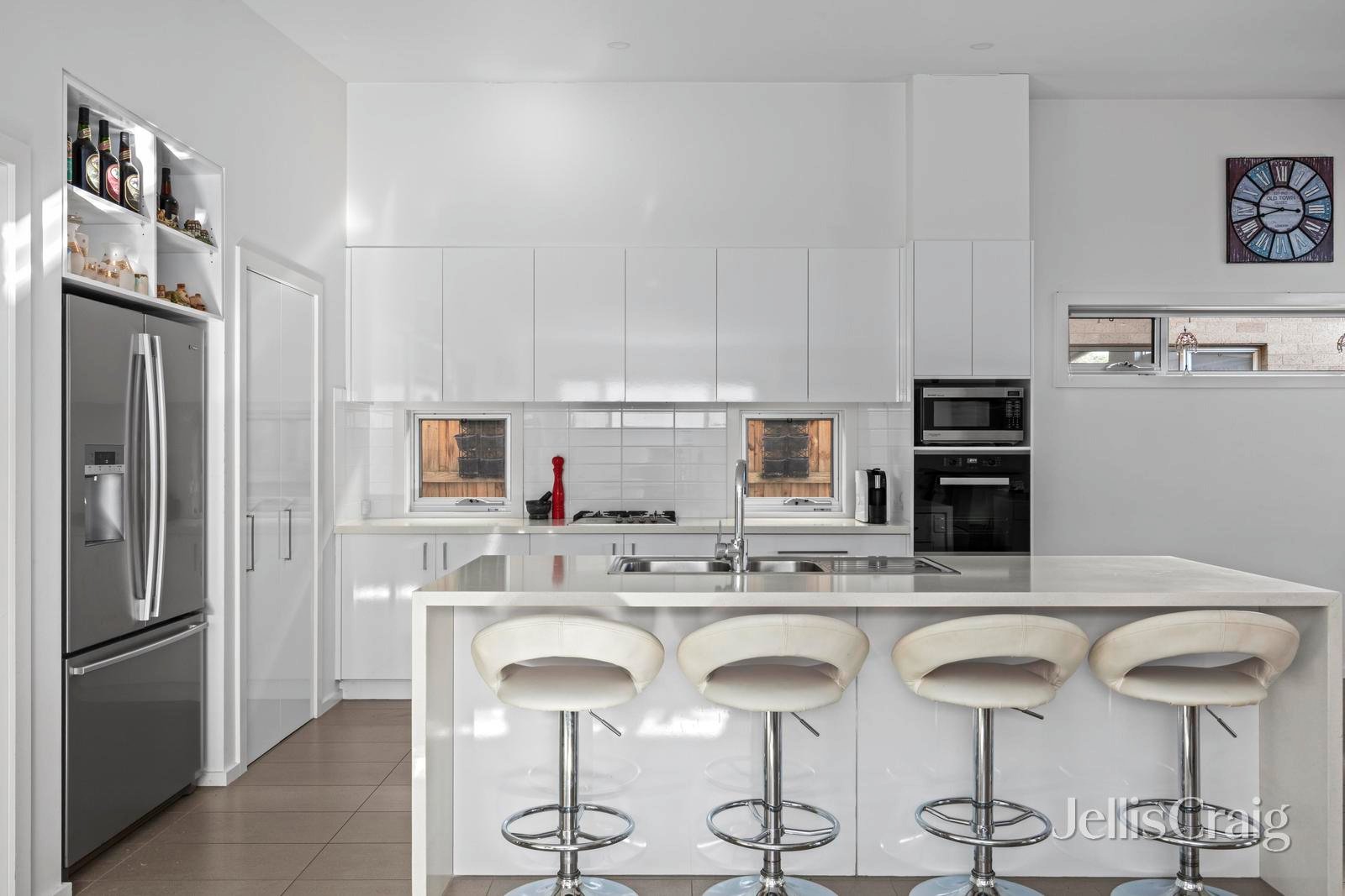 2/39 Powell Street West, Ocean Grove image 4