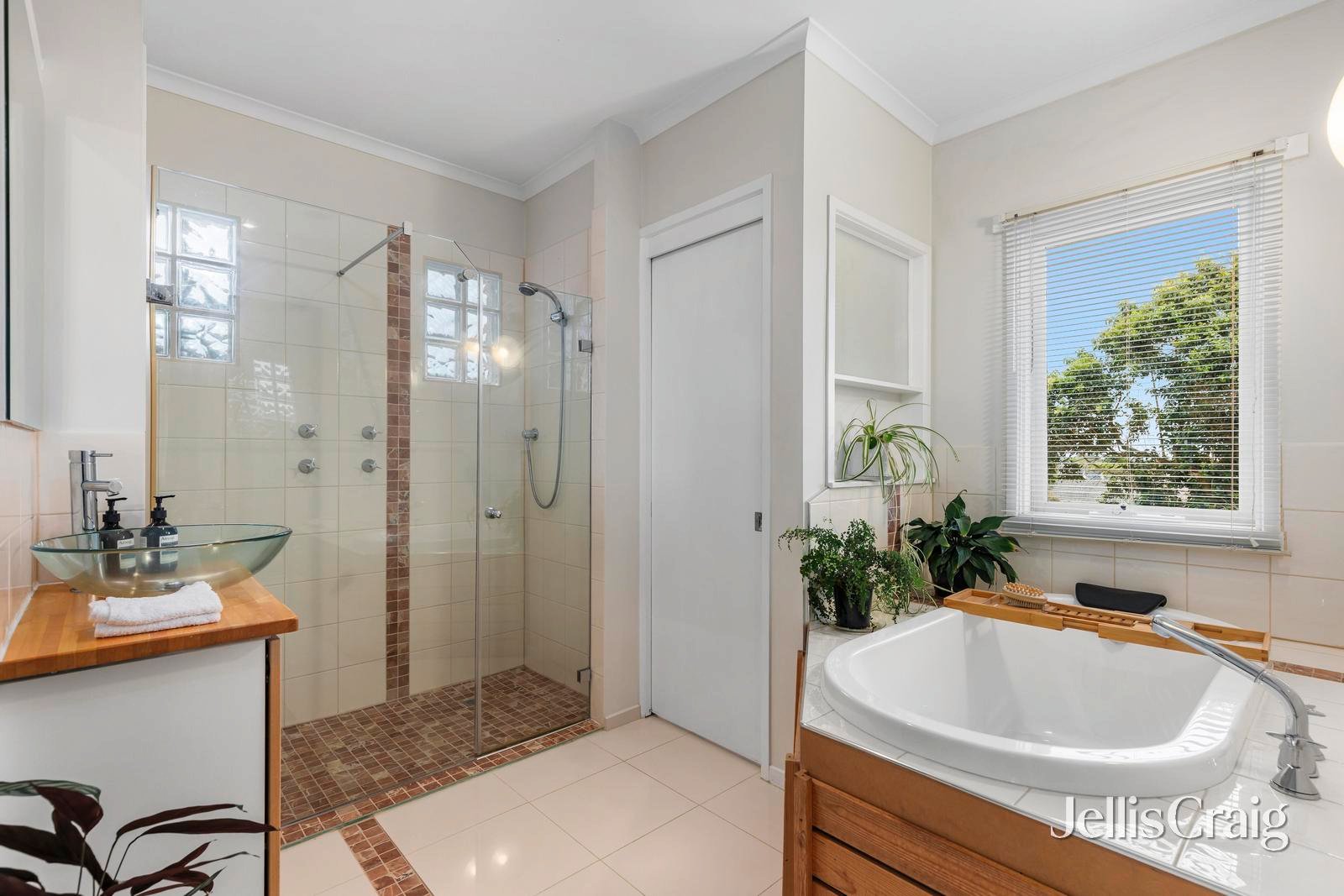 239 Stephensons Road, Mount&nbsp;Waverley image 11