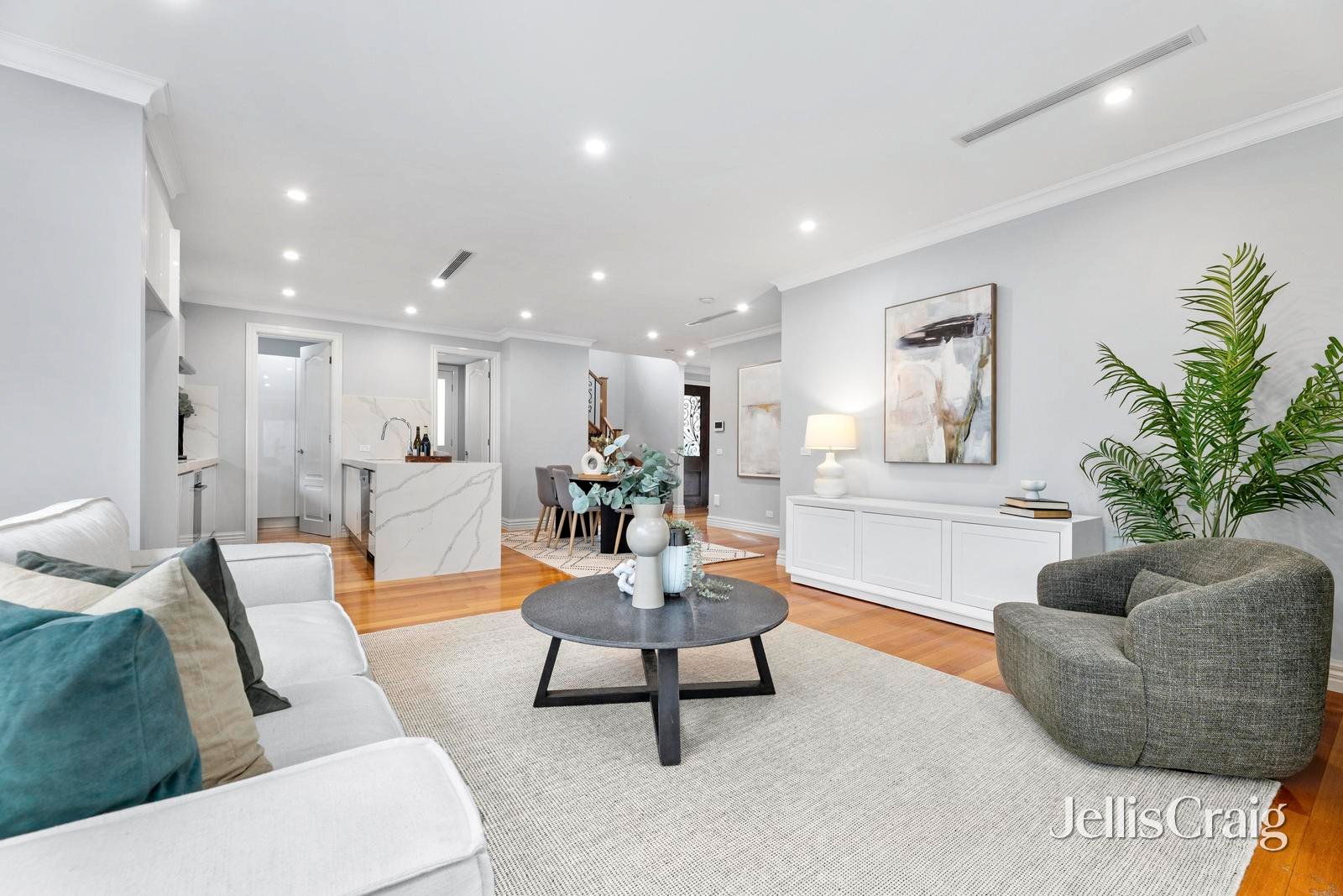 2/39 Willow Avenue, Glen&nbsp;Waverley image 2