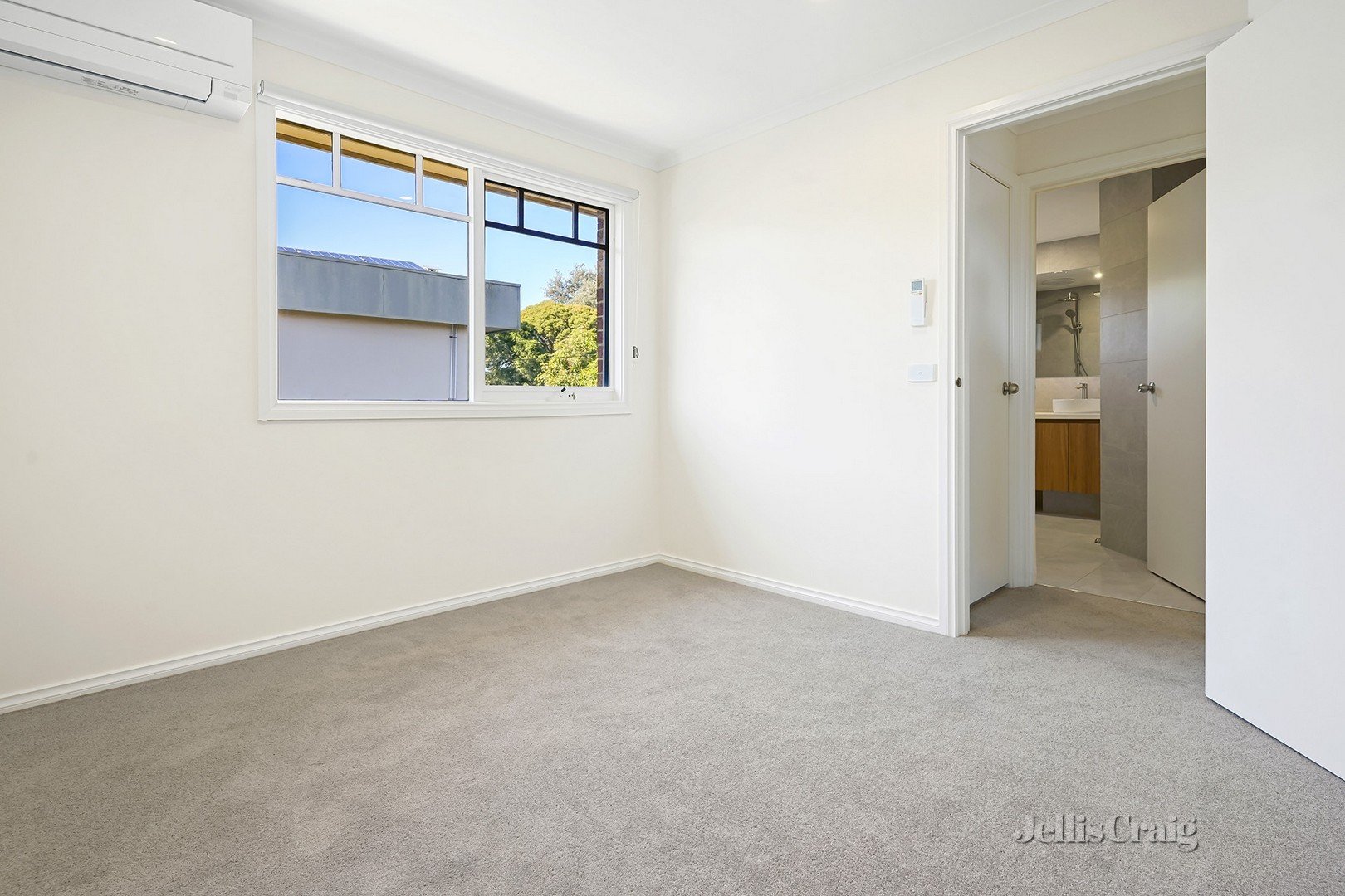 2/392 Bay Road, Cheltenham image 5