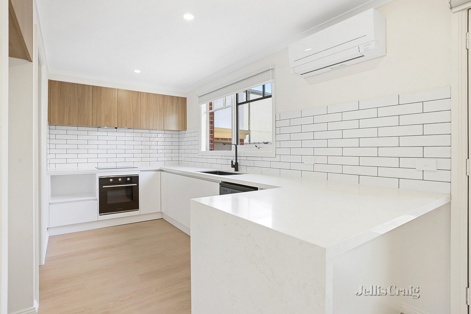 2/392 Bay Road, Cheltenham image 2