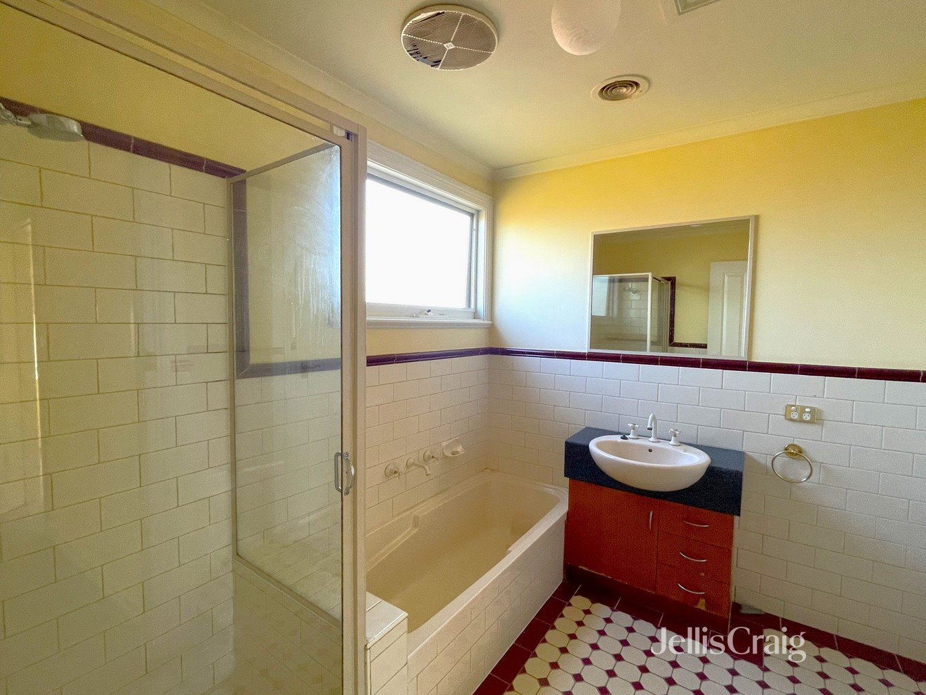 2/394 Brunswick Road, Brunswick&nbsp;West image 10