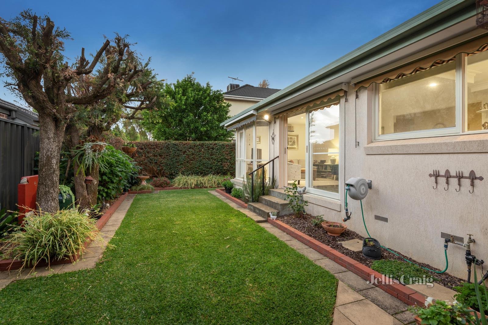 2/395 Stephensons Road, Mount Waverley image 12