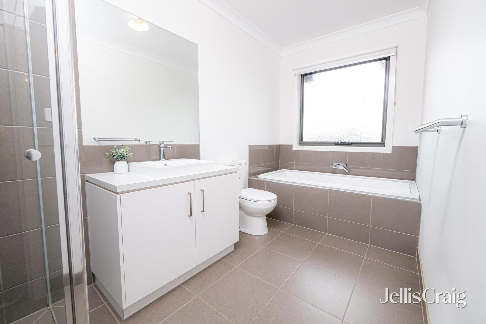2/396 Autumn Street, Herne&nbsp;Hill image 13