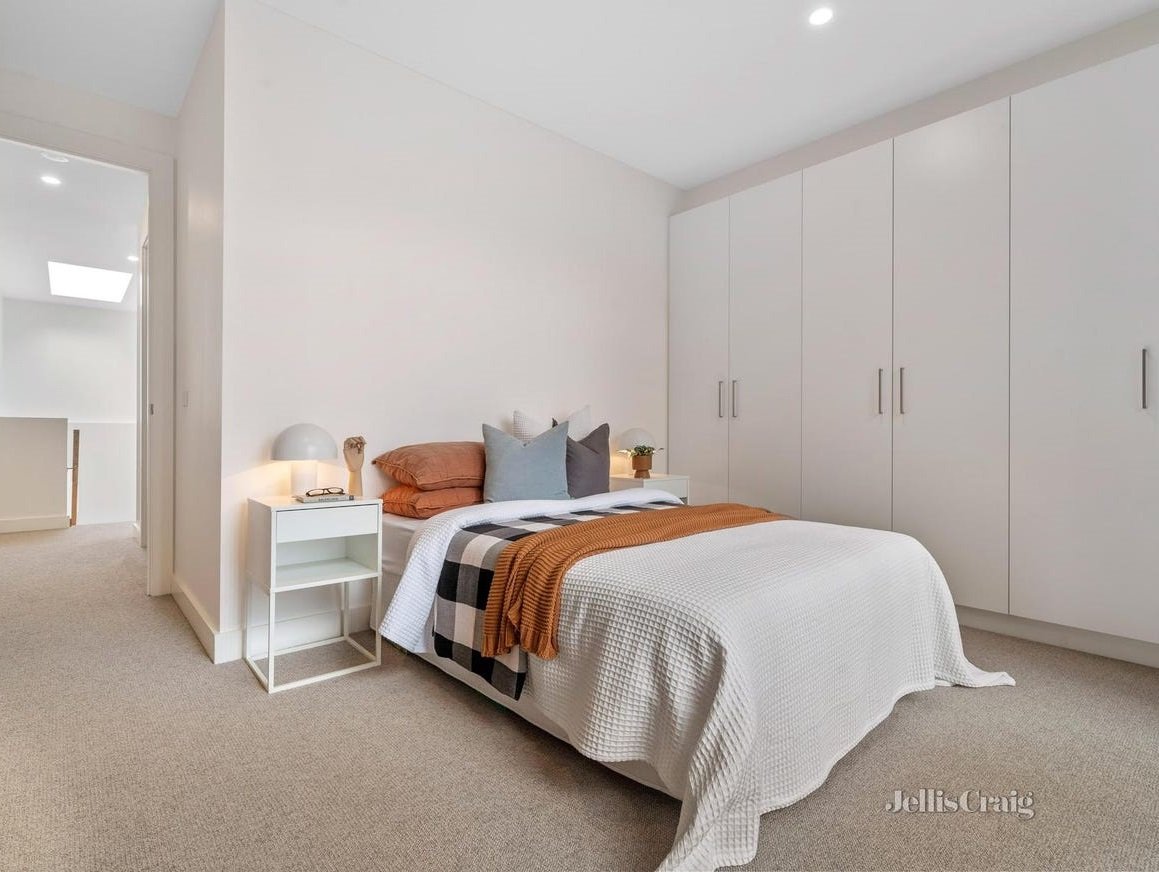 23A Buckingham Crescent, Doncaster image 5