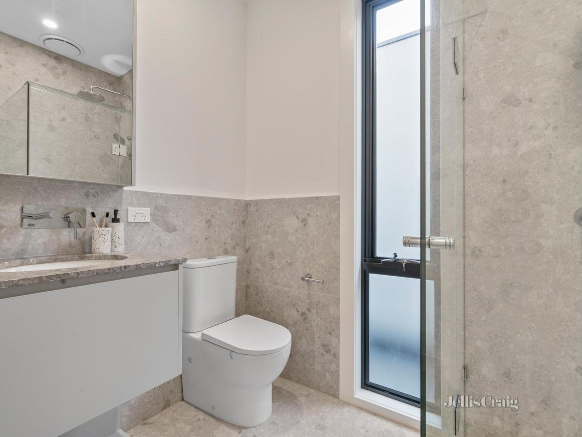 23A Buckingham Crescent, Doncaster image 7