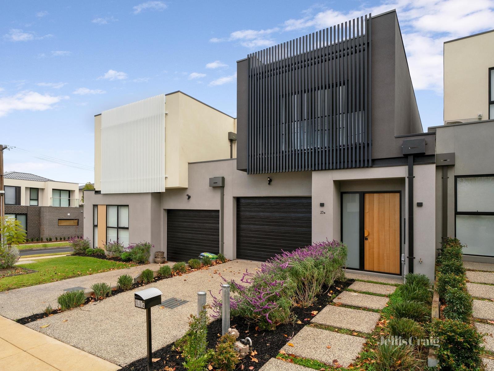 23A Buckingham Crescent, Doncaster image 1