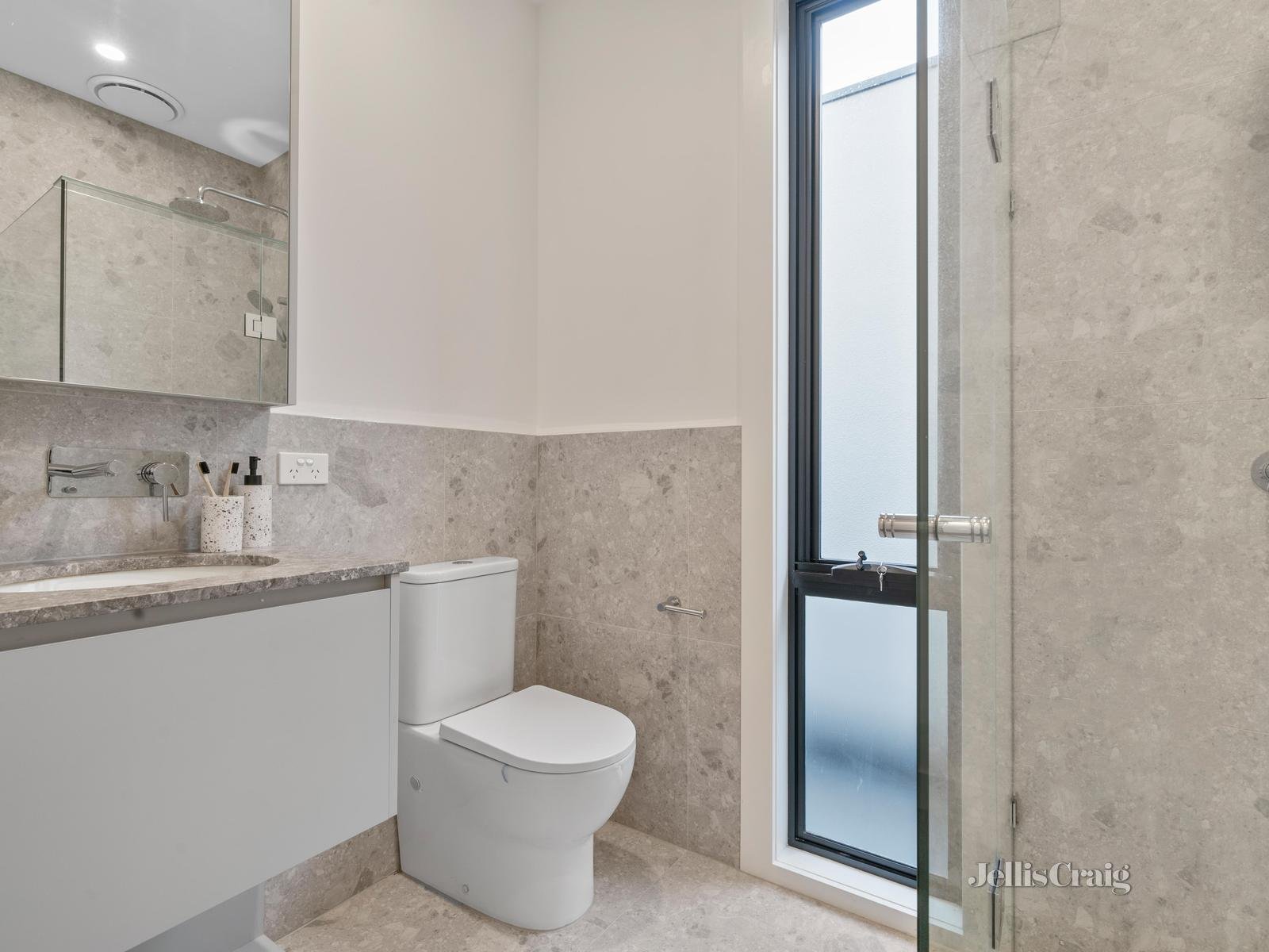23A Buckingham Crescent, Doncaster image 10