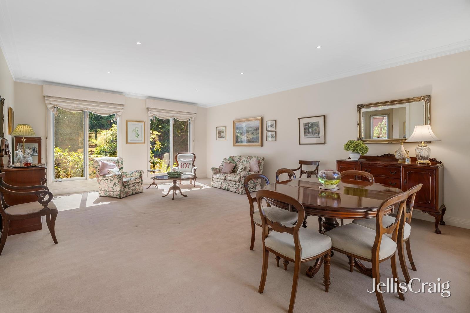 2/3A Hazel Street, Camberwell image 2