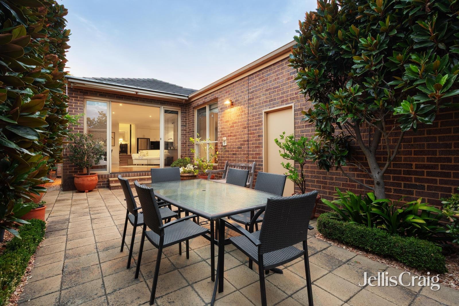 2/3A Hazel Street, Camberwell image 10