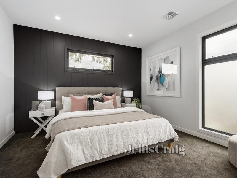 2/3a William Street, Donvale image 9