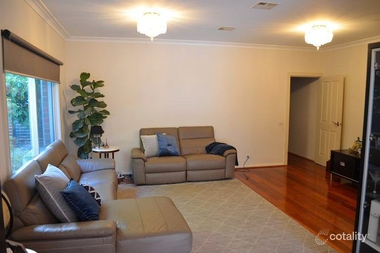 23B Prospect Hill Road, Camberwell image 2