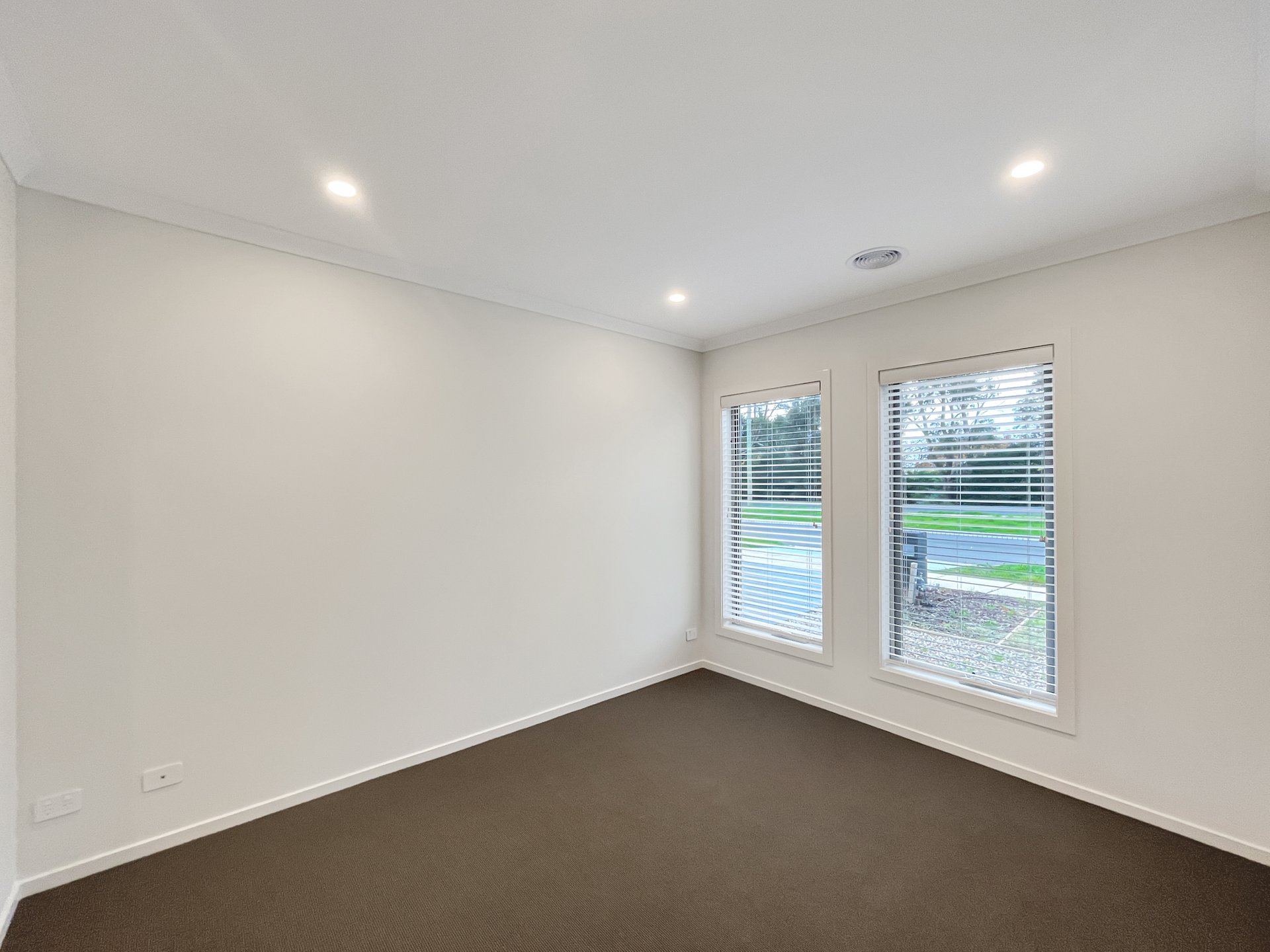 24-26 Massey Crescent, Curlewis image 4