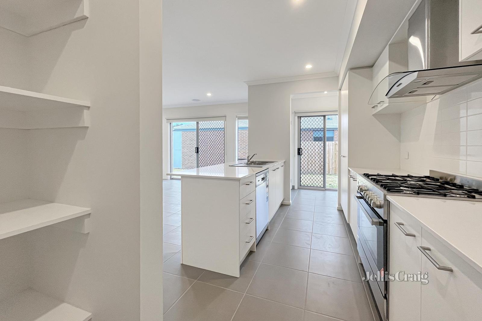 24-26 Massey Crescent, Curlewis image 3