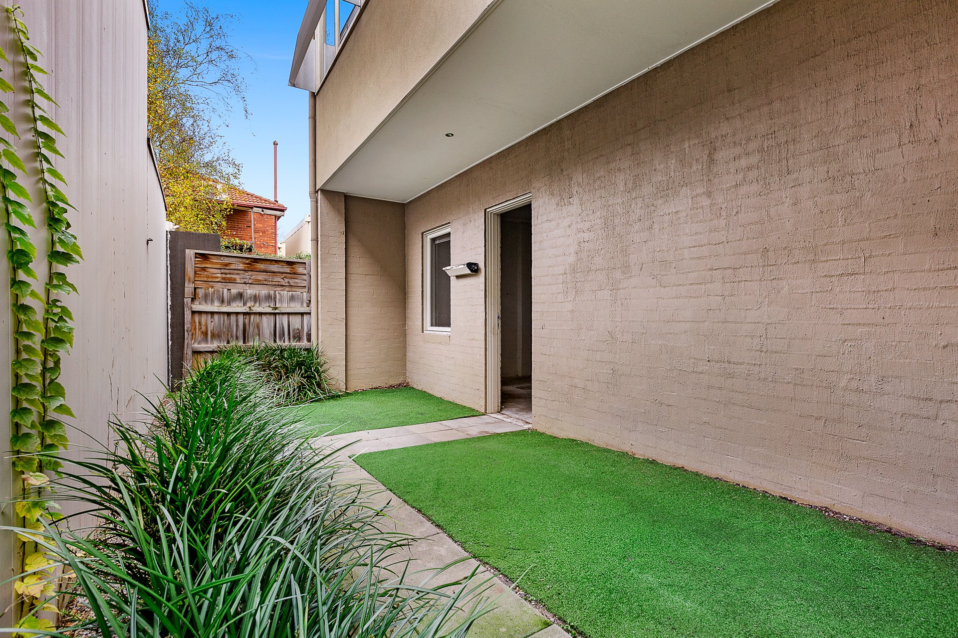 Property Gallery Thumbnail 7