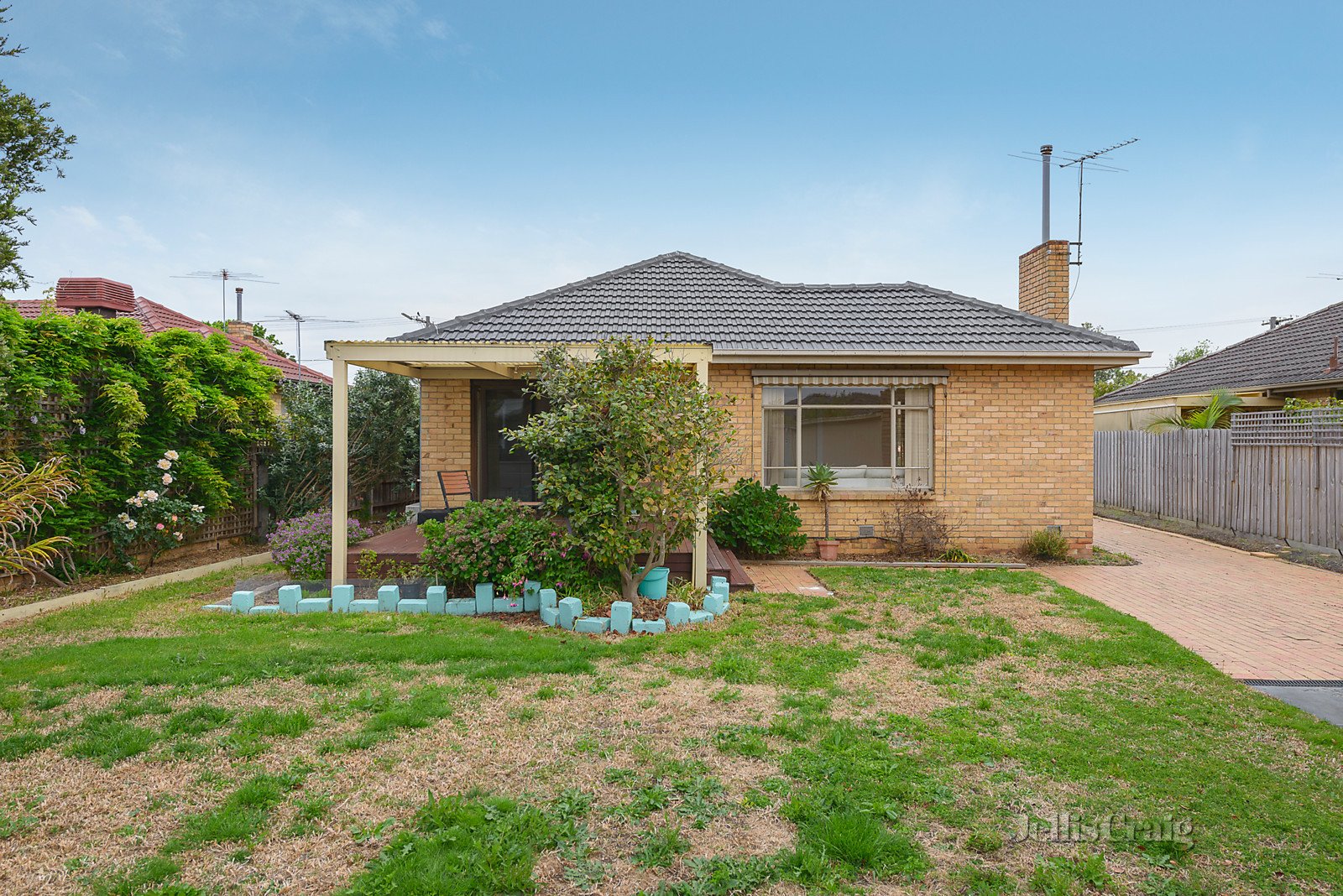 24 Almurta Road, Bentleigh East image 6