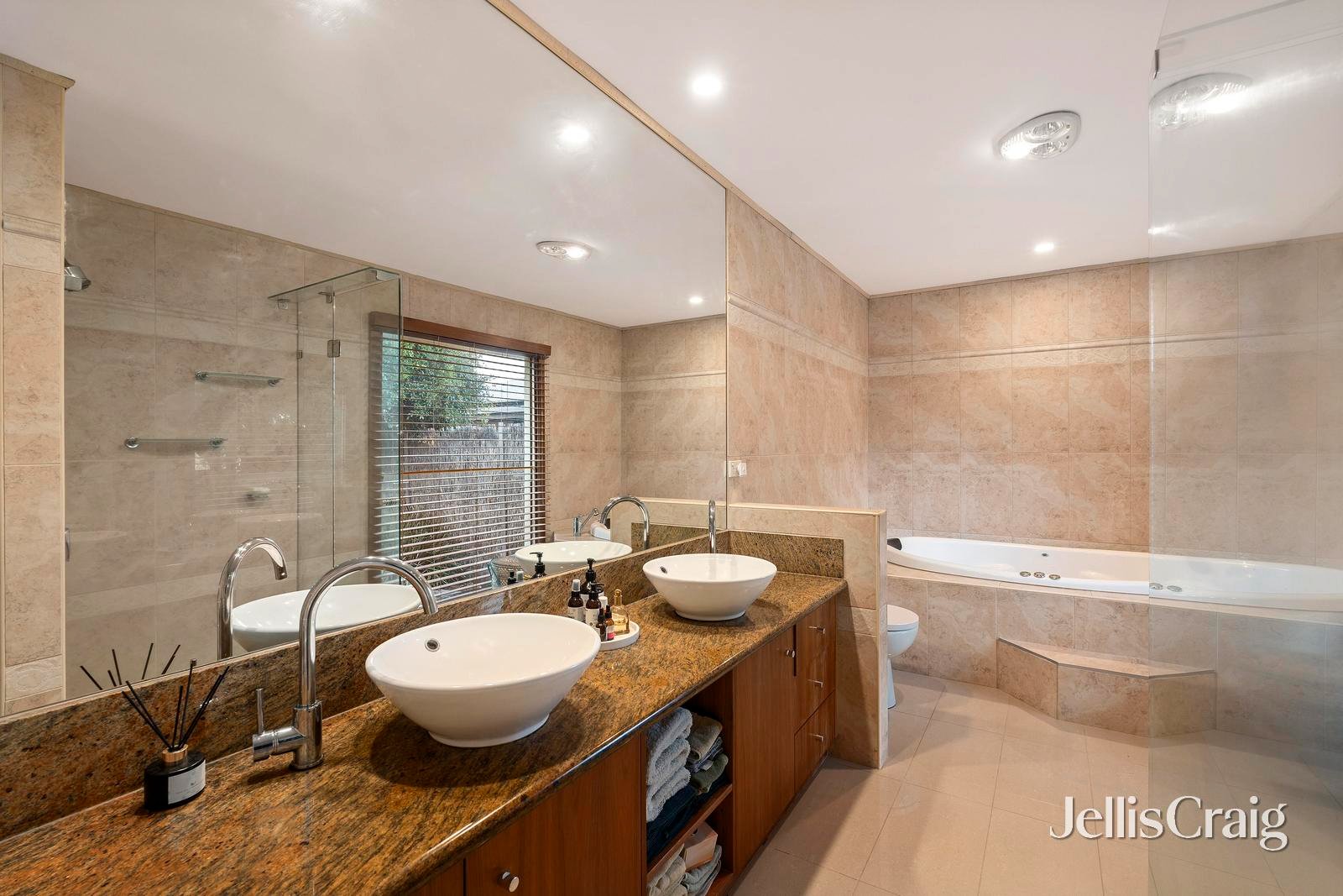 24 Avalon Street, Mooroolbark image 8